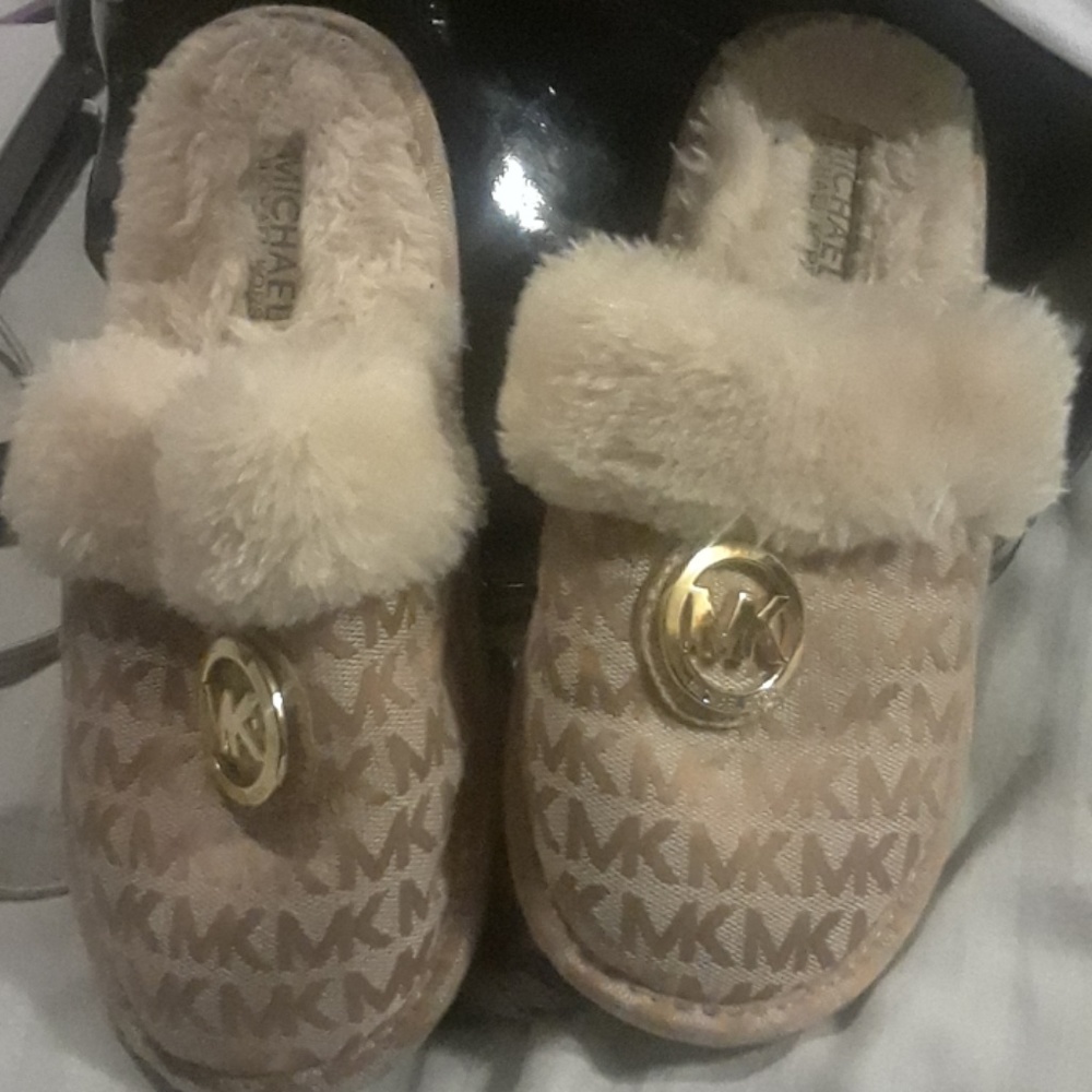michael kors furry gold slippers